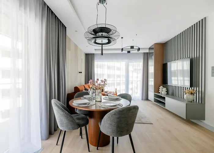 Lux Z Tarasem - Centrum - Parking Sauna Silownia Meldunki 24na7 *