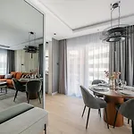 Apartment Lux Z Tarasem - Centrum - Parking Sauna Silownia Meldunki 24na7 Breslau