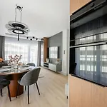 Lux Z Tarasem - Centrum - Parking Sauna Silownia Meldunki 24na7 Breslau