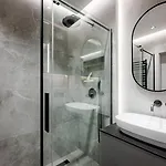 Apartment Lux Z Tarasem - Centrum - Parking Sauna Silownia Meldunki 24na7 *