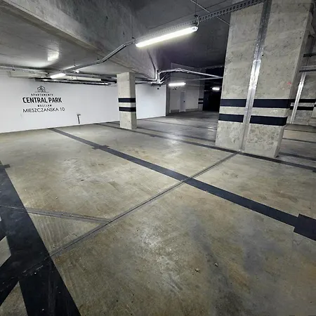 Lux Z Tarasem - Centrum - Parking Sauna Silownia Meldunki 24na7 Wroclaw