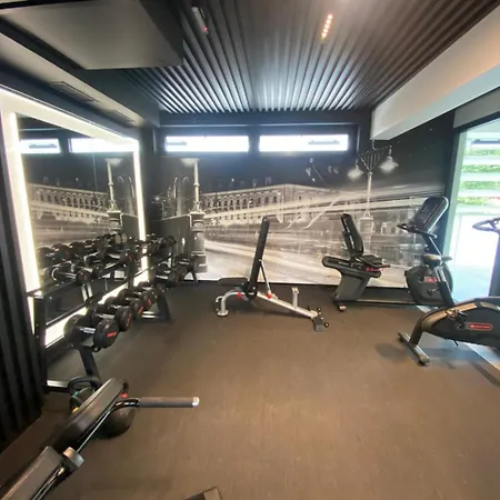 Lux Z Tarasem - Centrum - Parking Sauna Silownia Meldunki 24na7 * 弗罗茨瓦夫