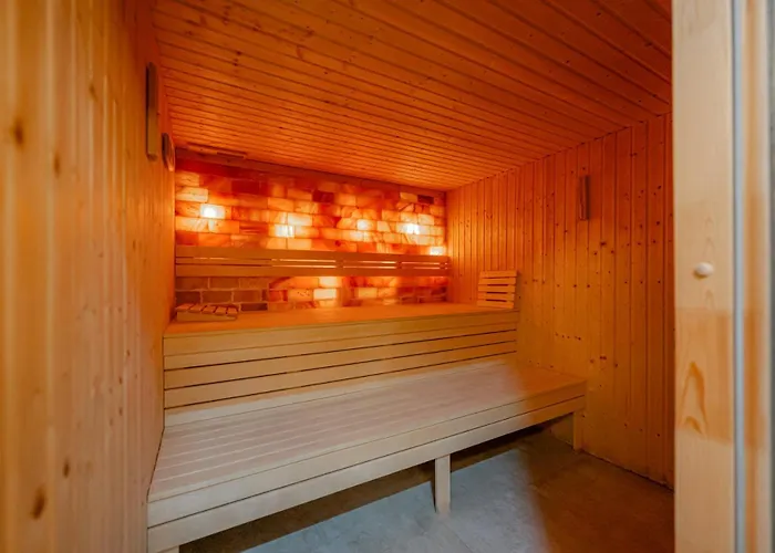 Lux Z Tarasem - Centrum - Parking Sauna Silownia Meldunki 24na7