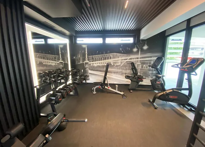 Lux Z Tarasem - Centrum - Parking Sauna Silownia Meldunki 24na7 * Wrocław